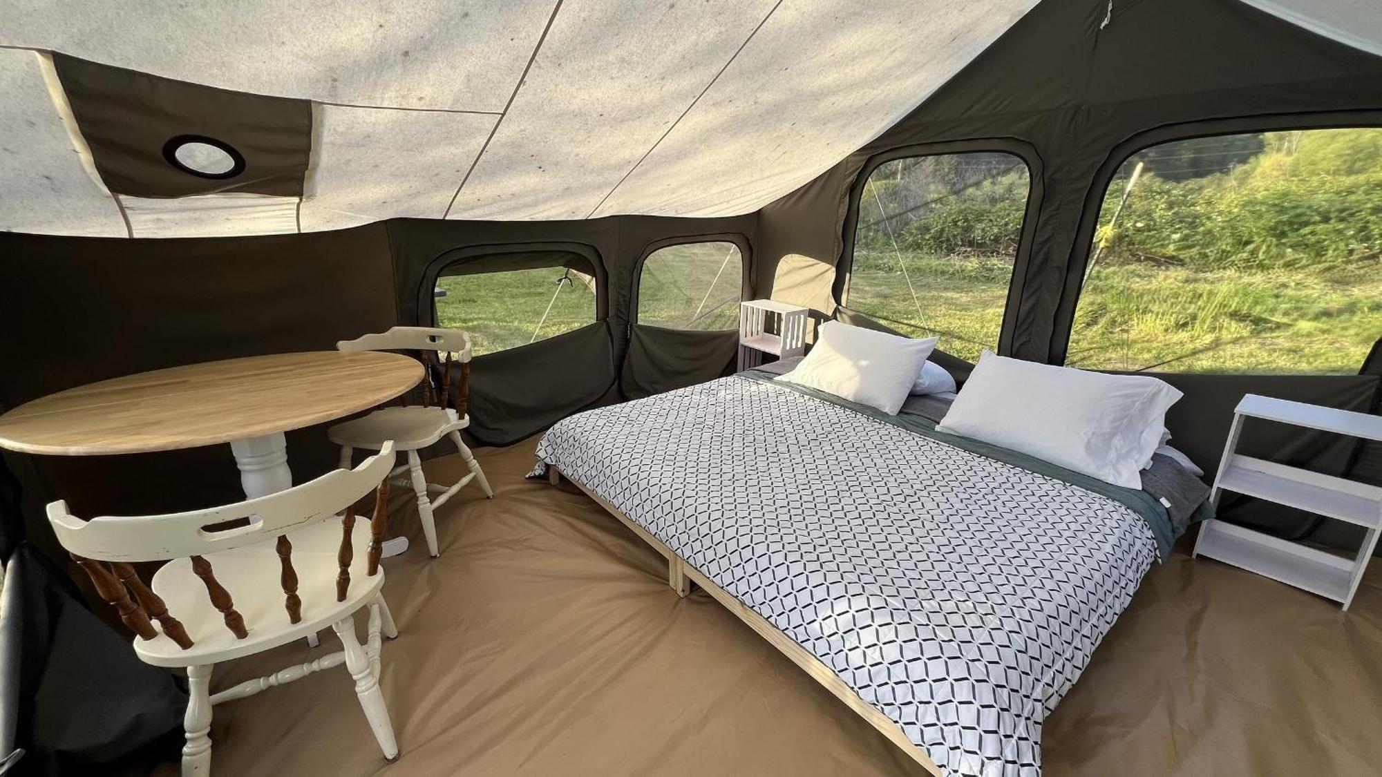 Glamping Tent On The River Klamath Exteriör bild