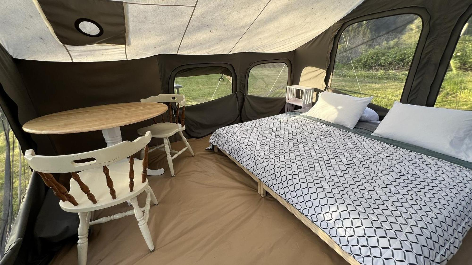 Glamping Tent On The River Klamath Exteriör bild